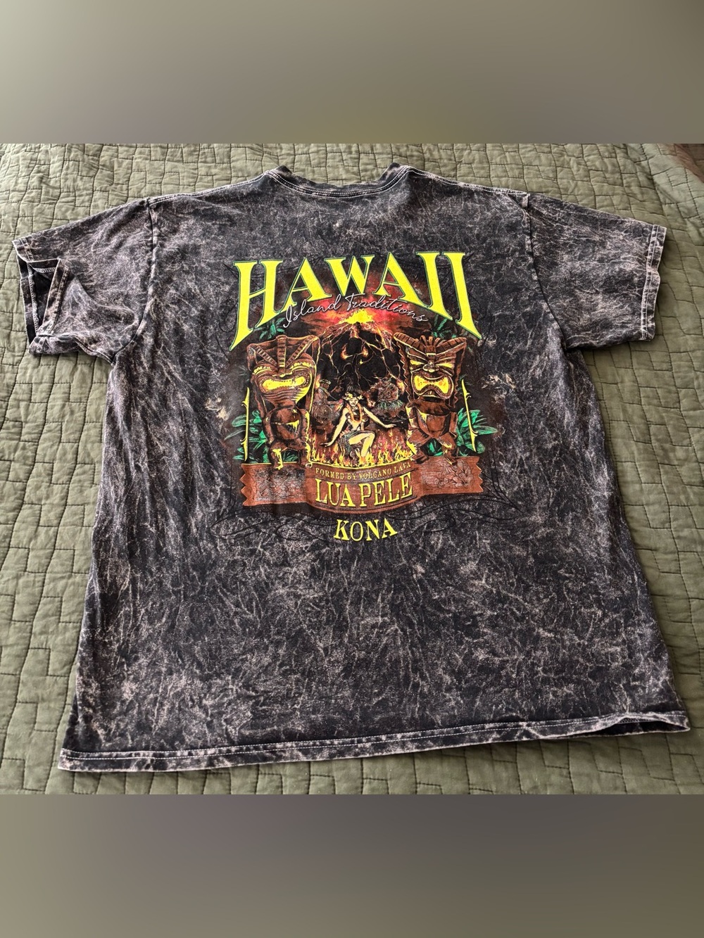 Vintage-Style Black Acid-Wash Short Sleeve Hawaiian T-shirt